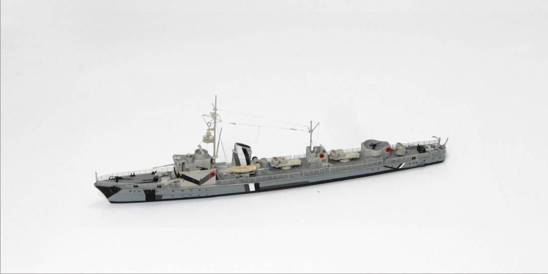 1/700 Niko Models German Torpedo-Boat Type 35 T8 - 1942 (Atlantic Clipper  Bow)