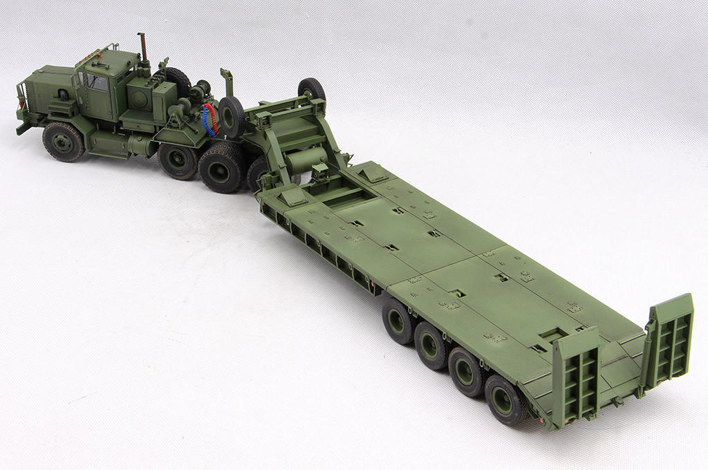 1/35 Hobby Boss M911 C-HET w/ Talbert 64T Trailer - Squadron.com