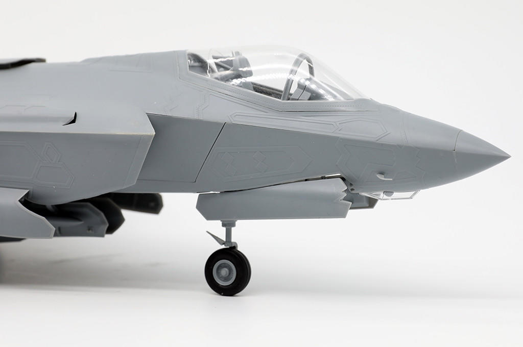 1/32 Trumpeter F-35A Lightning Plastic Model Kit - Squadron.com