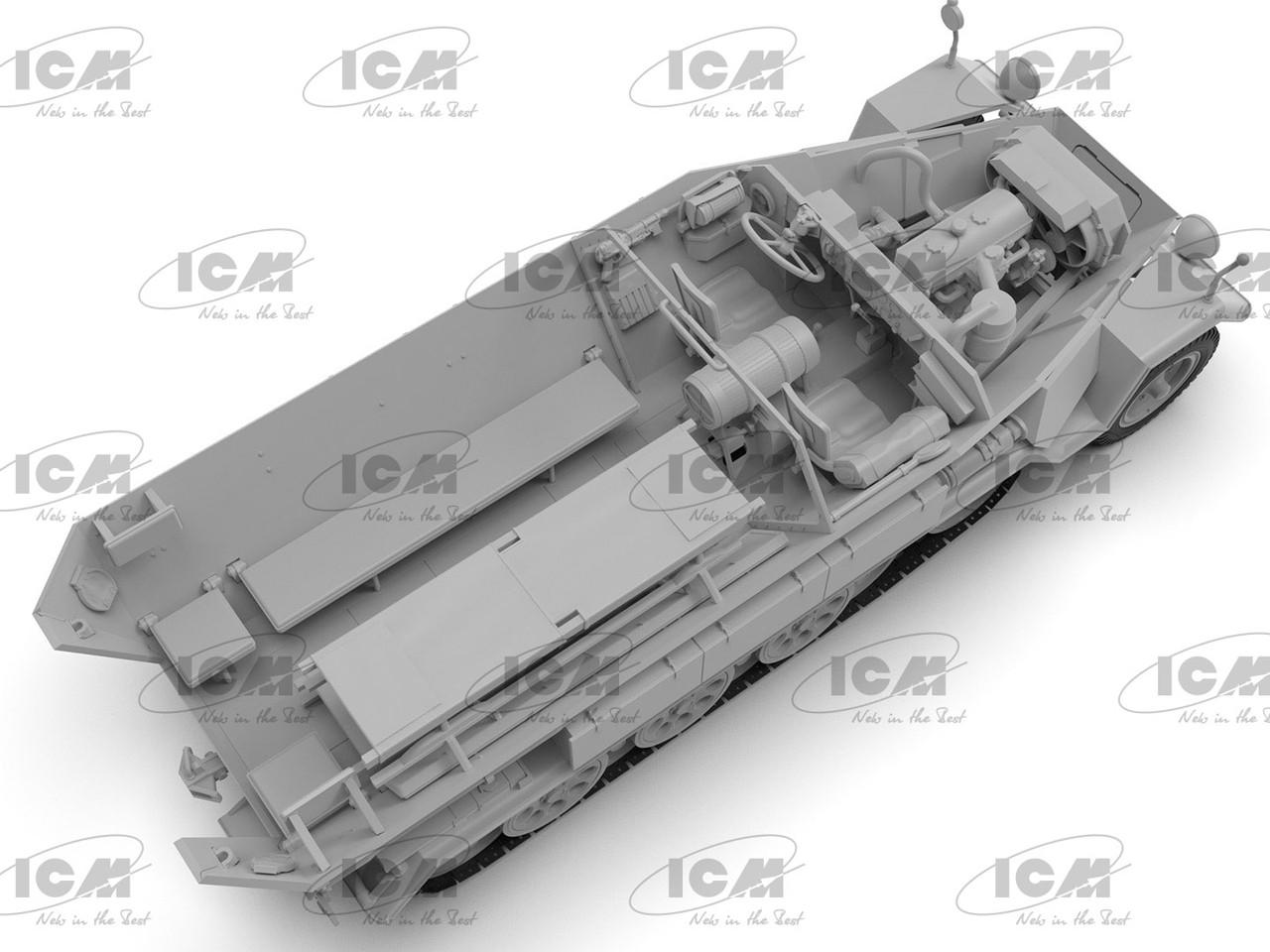1/35 ICM Sd.Kfz.251/8 Ausf.A Krankenpanzerwagen Ambulance Halftack