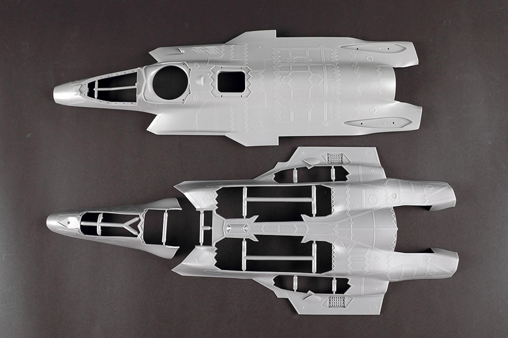 1/32 Trumpeter F-35B Lightning II Plastic Model Kit