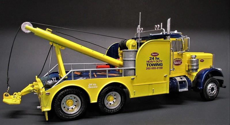 1/25 AMT Peterbuilt 359 Wrecker Truck Model Kit - 1133 - Squadron.com