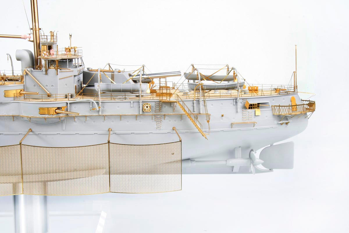 1/200 KA Models IJN MIKASA DX PACK - Squadron.com
