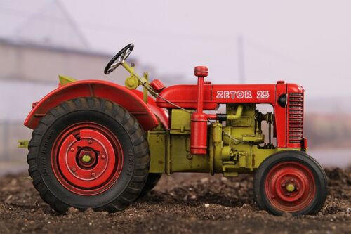 1/48 CMK Zetor 25 Tractor Agricultural Version - Squadron.com