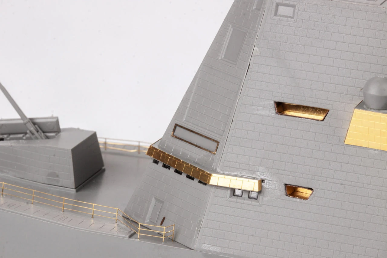 Maquette Takom Destroyer Zumwalt (DDG-1000) – Échelle 1/350 – Neuf Sous Blister