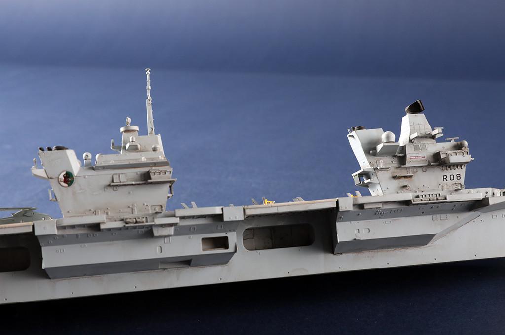 1/700 Trumpeter HMS Queen Elizabeth Aircraft Carrier Plastic Model