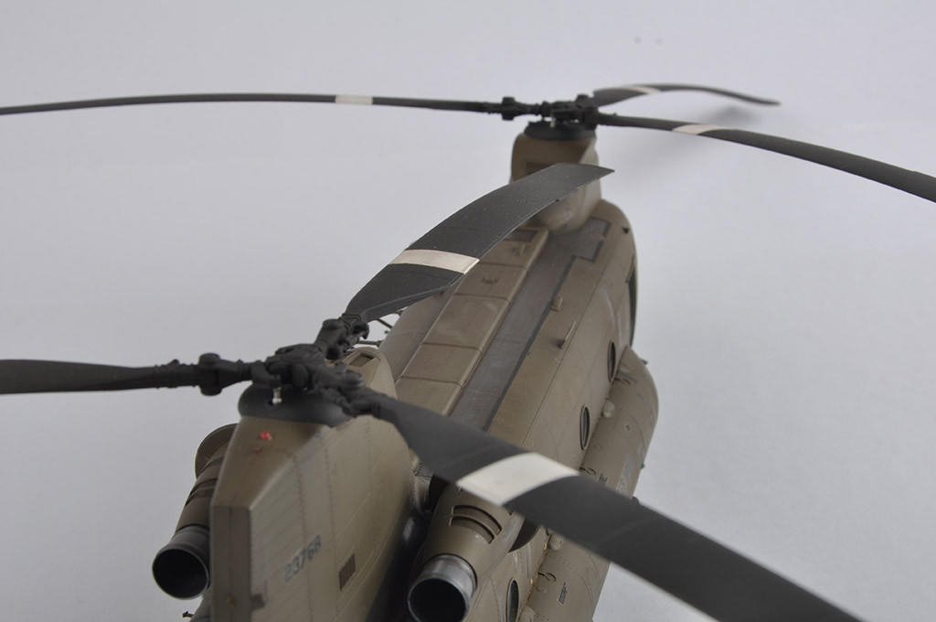 1/48 Hobby Boss CH-47D Chinook - Squadron.com