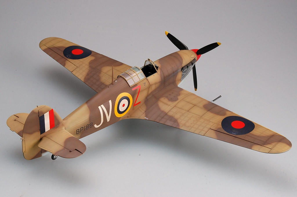 1/24 Trumpeter Hurricane MK.II C/TROP - Squadron.com