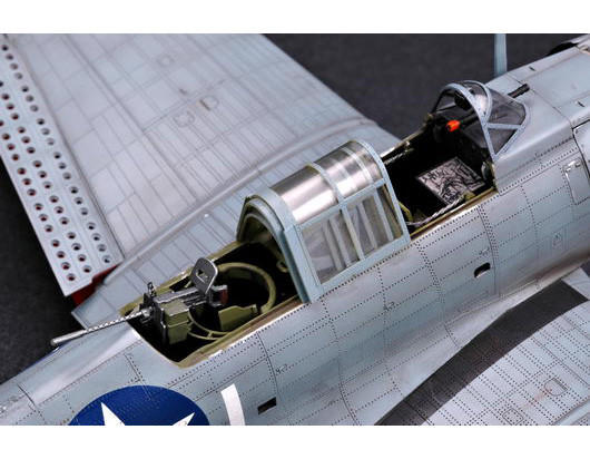1/32 Trumpeter US Navy SBD-1/2 'Dauntless' - Squadron.com