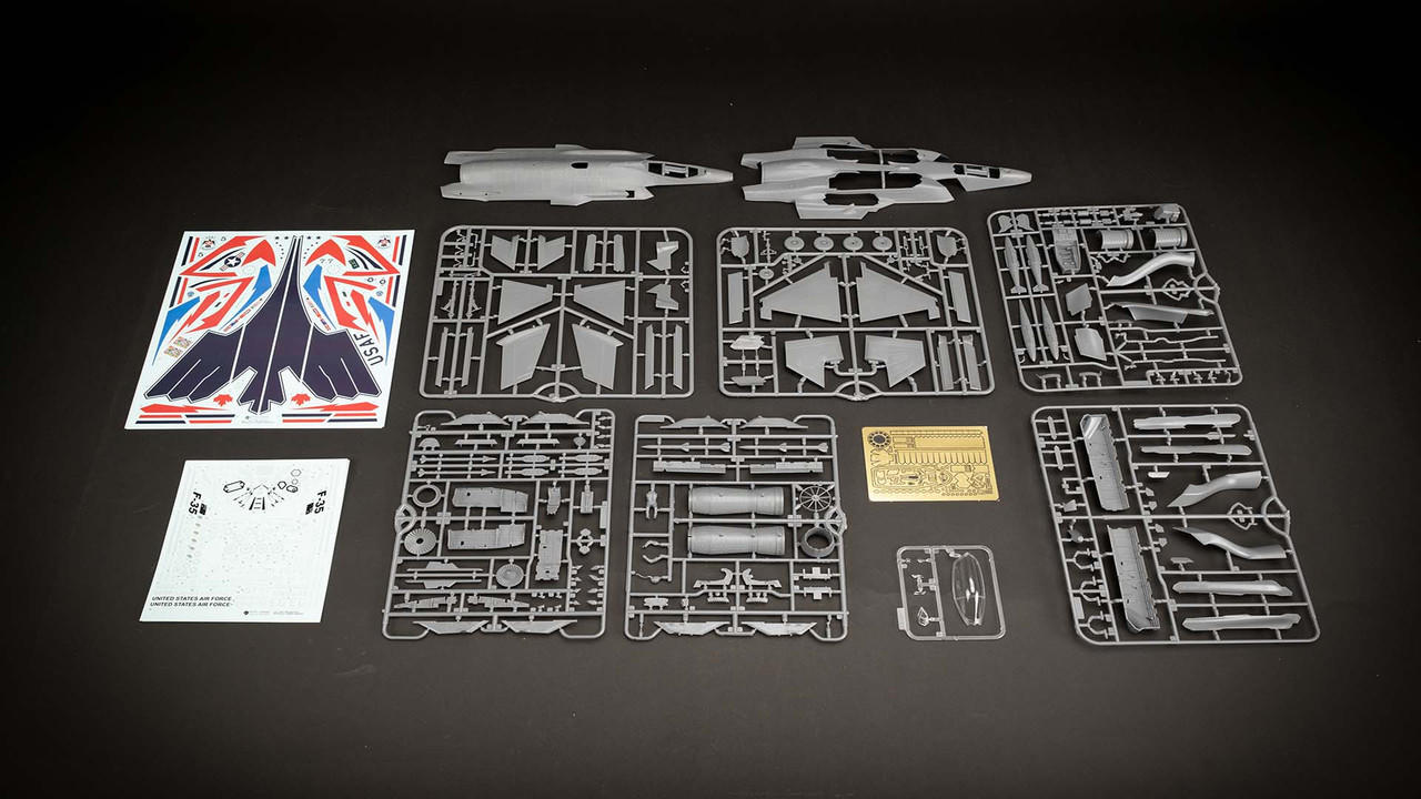 1/48 Kitty Hawk F-35A Lightning II Version 2.0 Plastic Model