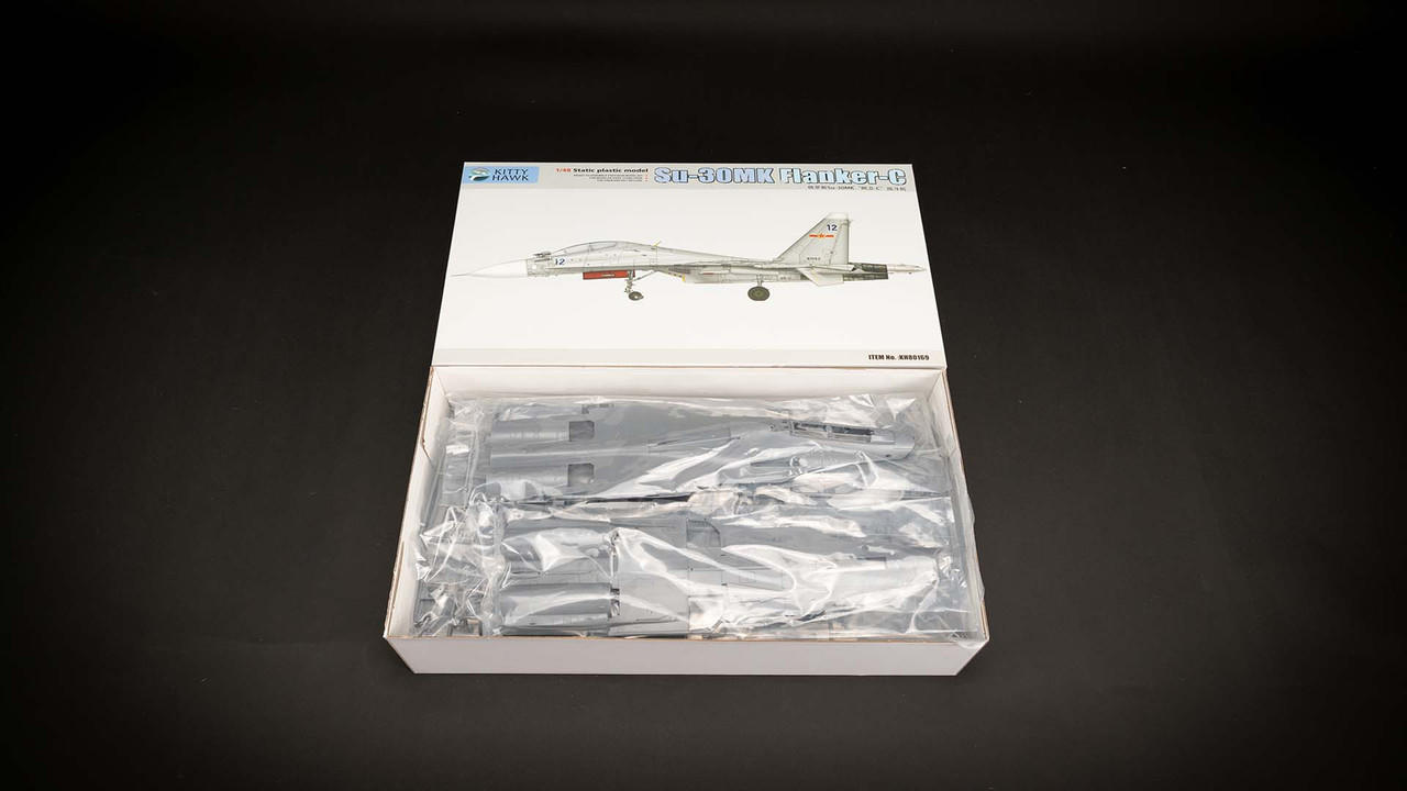 Su-30MK フランカ-C 1:100 Su-30 航空機モデル SU-30MKK 静的航空産業