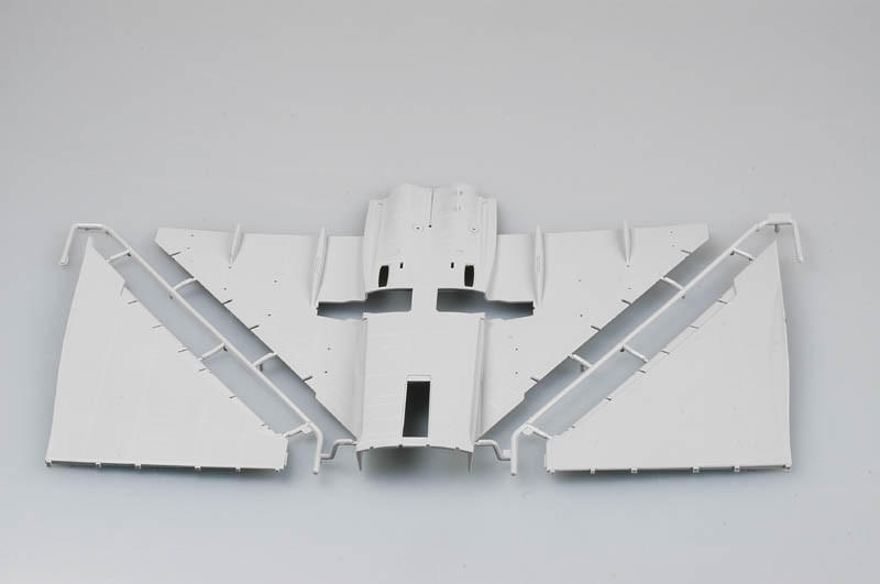 トランペッター 1/32 EF-2000 ユーロファイタータイフーン Amazon | トランペッター 1/32 EF-2000 ユーロファイター