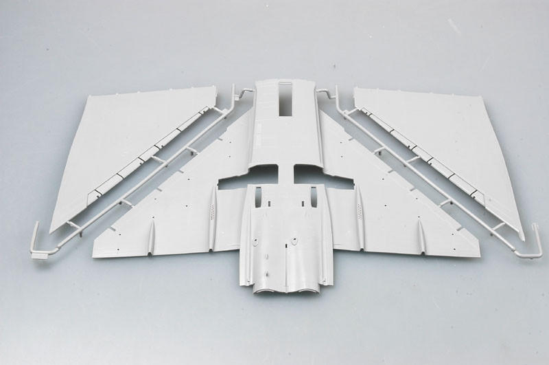 1/32 Trumpeter EF-2000B Eurofighter Typhoon - Squadron.com
