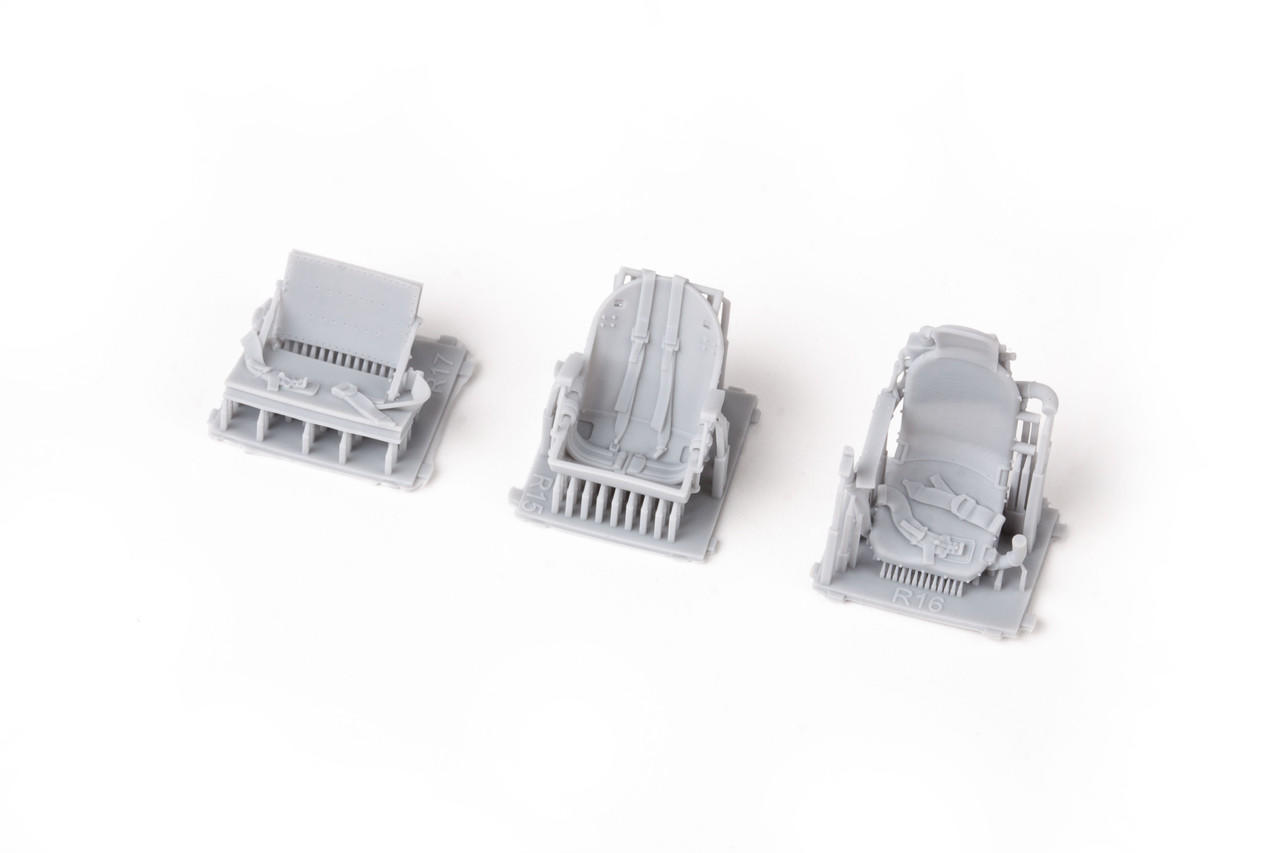 ネ*ピ様 ４号機　兜　29Vr基板ネンピ 1/48 Eduard TBM seats PRINT Brassin - Squadron.com