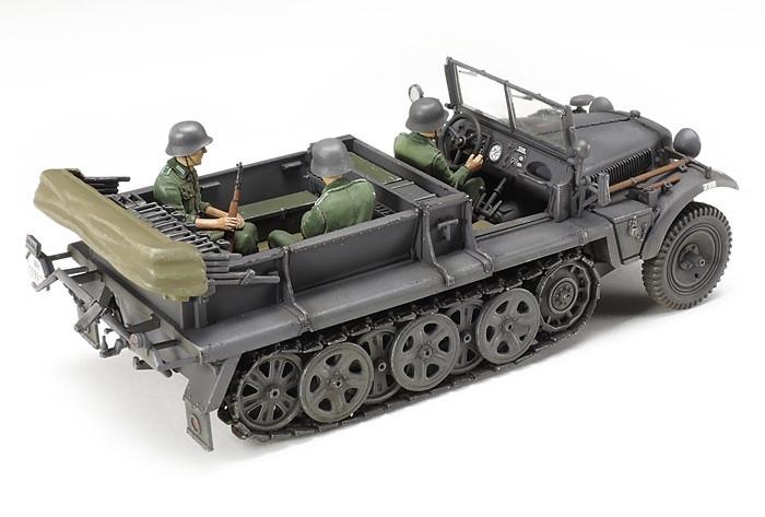 1/35 Tamiya German 1T Half-Track Sd.Kfz 10 - Squadron.com