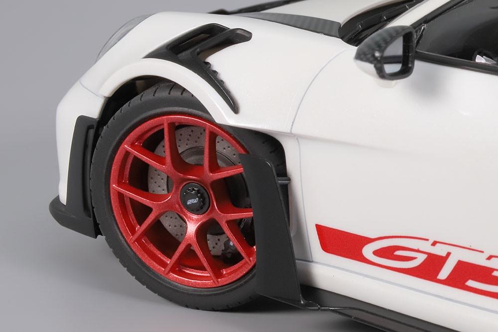 1/24 Tamiya Porsche 911 GT3 RS (992) Plastic Model Kit