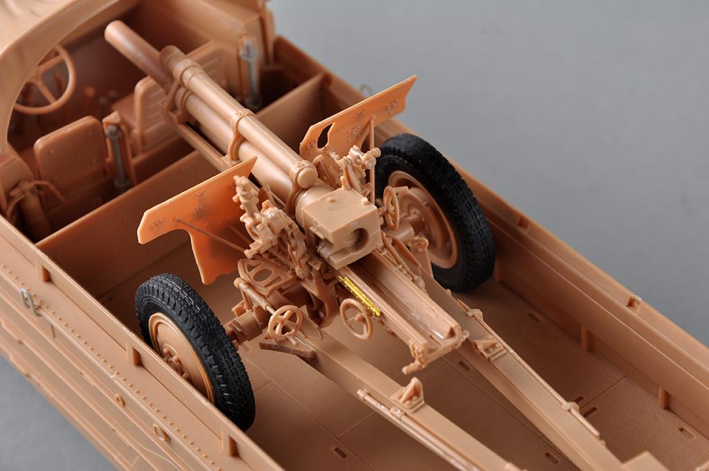 1/35 I Love Kit GMC DUKW-353 w/105mm Howitzer - Squadron.com