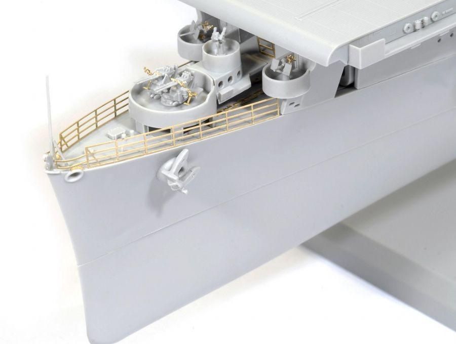 1/350 Dragon USS Independence CVL-22 Plastic Model Kit - Squadron.com