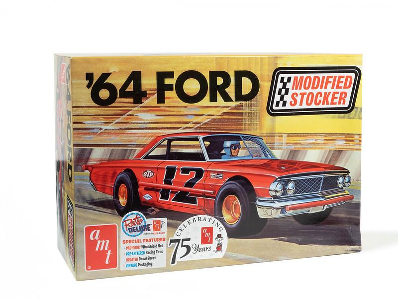 1/25 AMT 1964 Ford Galaxie Modified Stocker Plastic Model Kit