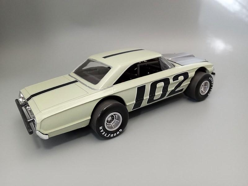 1/25 AMT 1964 Ford Galaxie Modified Stocker Plastic Model Kit