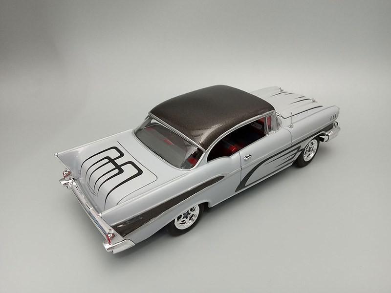 1/25 AMT 1957 Chevy Bel Air Street Machine Plastic Model Kit