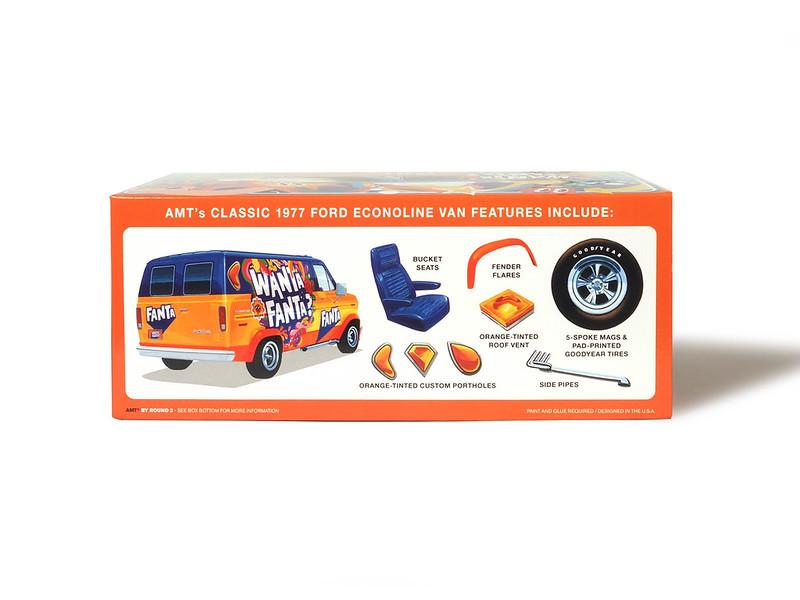 1/25 AMT 1977 Ford Custom Van Fanta Plastic Model Kit - Squadron.com