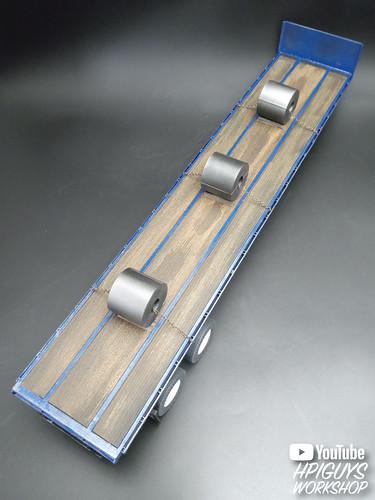 1/25 AMT Fruehauf Flatbed Trailer Plastic Model Kit - Squadron.com