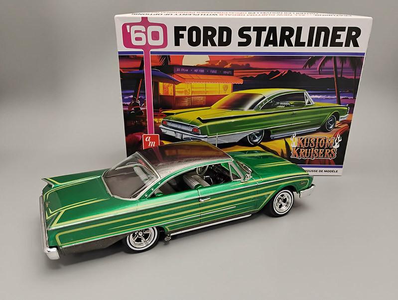 1/25 AMT 1960 Ford Starliner Custom Plastic Model Kit