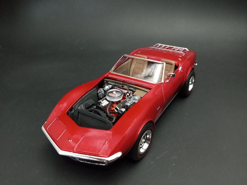 1/25 AMT 1972 Chevy Corvette Roadster Plastic Model Kit - Squadron.com