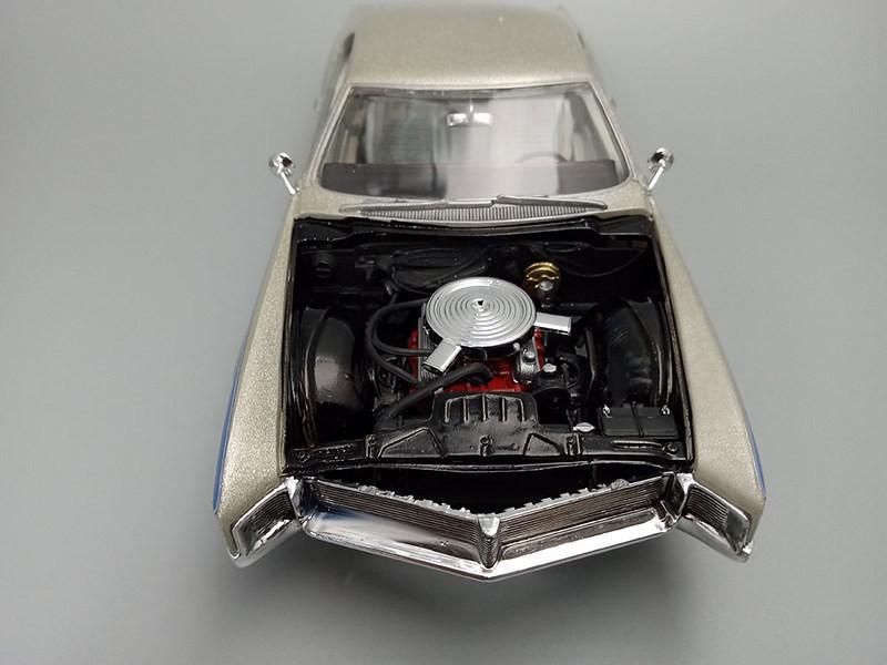 1/25 AMT 1966 Buick Riviera GS Plastic Model Kit - Squadron.com