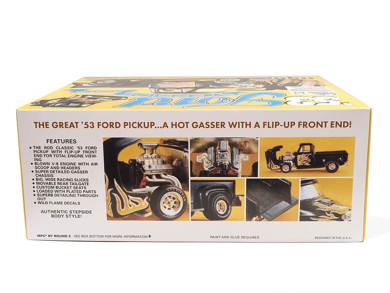 FORD PICK UP (1953) ミニカー 1/25 MPC 1953 Ford Pickup Flip-Nose Plastic Model Kit