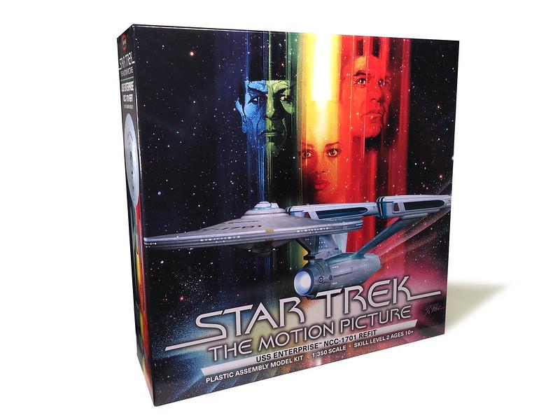 1/350 Polar Lights Star Trek USS Enterprise Refit Plastic