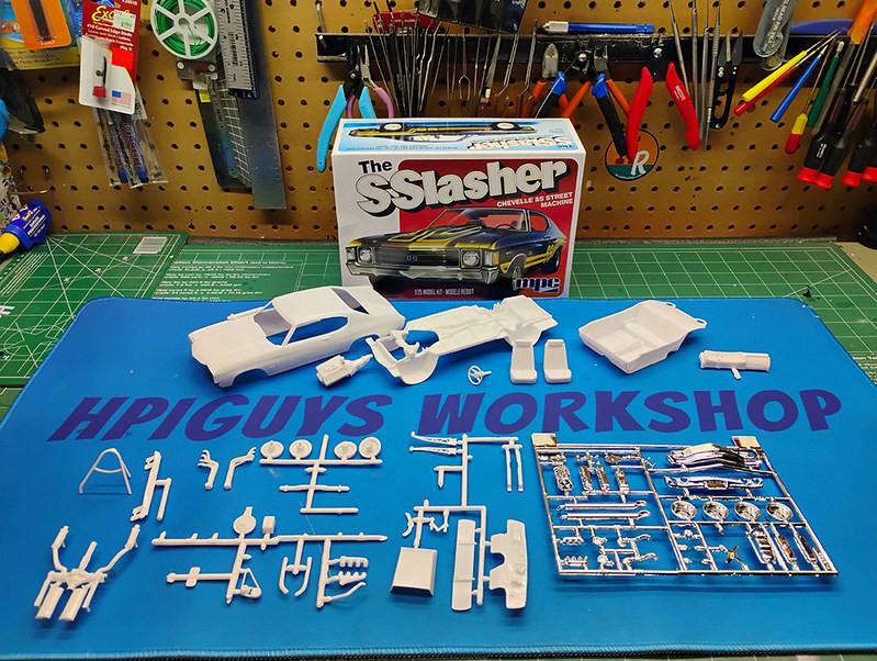 1/25 MPC 1972 Chevelle SS 454 Plastic Model Kit - Squadron.com