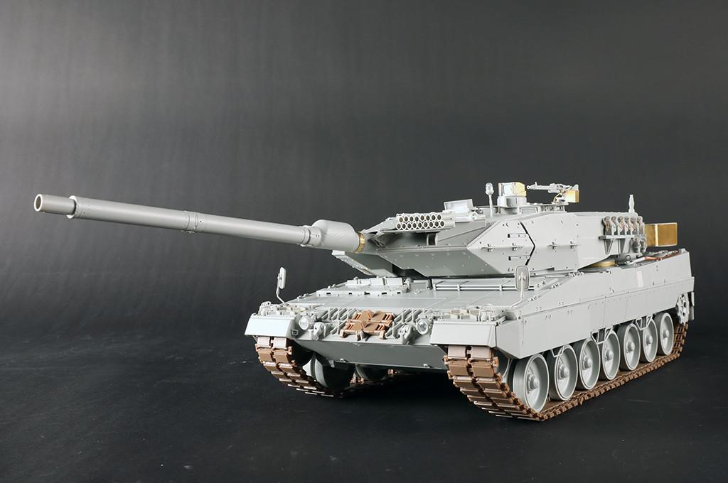 1/16 Trumpeter German Leopard 2A6 Main Battle Tank - Squadron.com