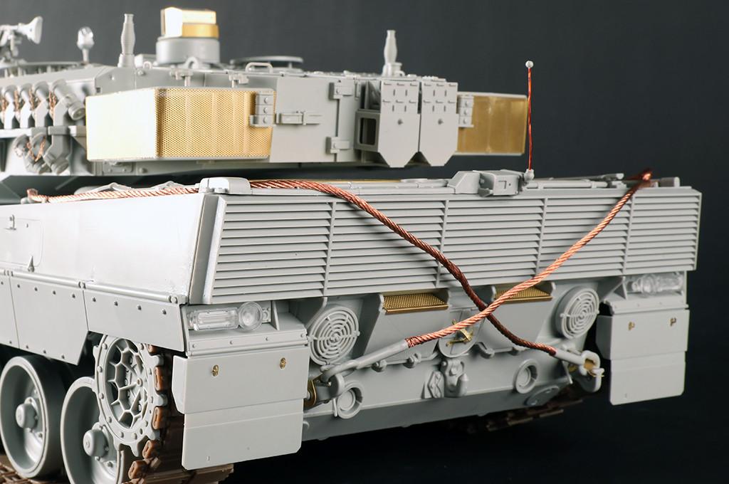 1/16 Trumpeter German Leopard 2A6 Main Battle Tank - Squadron.com