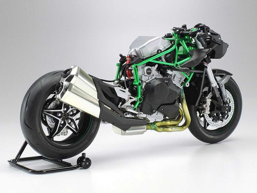 kawasaki Ninja H2 1/12 CARBON 完成品 1/12 Tamiya Kawasaki Ninja H2 Carbon Motorcycle - Squadron.com