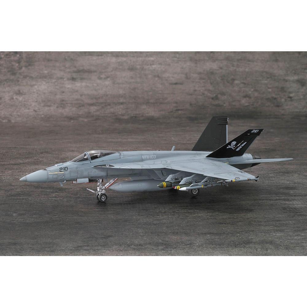 1/72 Platz USN F/A-18E Super Hornet VFA-103 Jolly Rogers