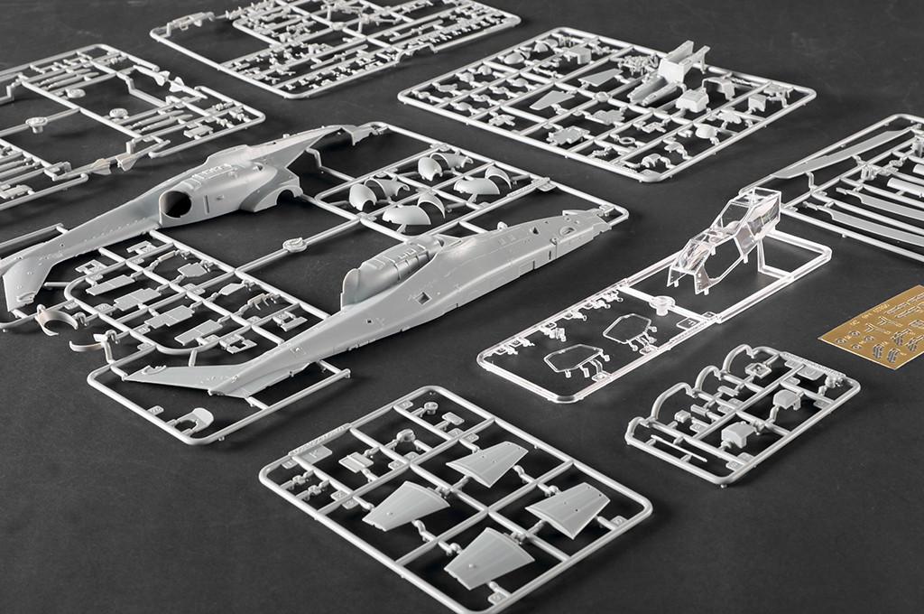 1/48 Trumpeter Chinese Z-10G Attack Helicopter Plastic Model Kit