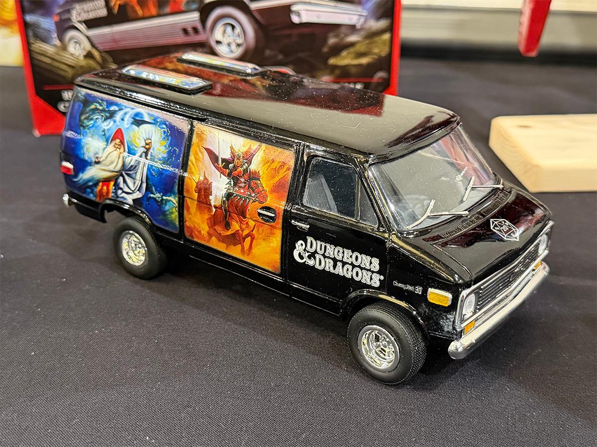 1/25 AMT 1974 Chevy Van Dungeons & Dragons Plastic Model Kit