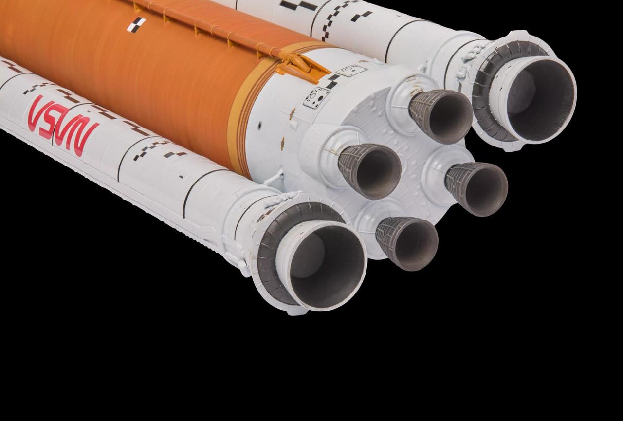 1/144 Revell NASA Artemis Space Launch Systel (SLS) Plastic Model