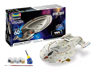 1/670 Revell Star Trek USS Voyager NCC-74656 Plastic Model kit