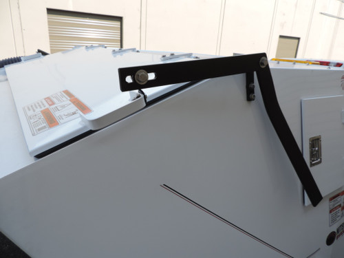 Handle, DumpDoor Prop (Osprey)