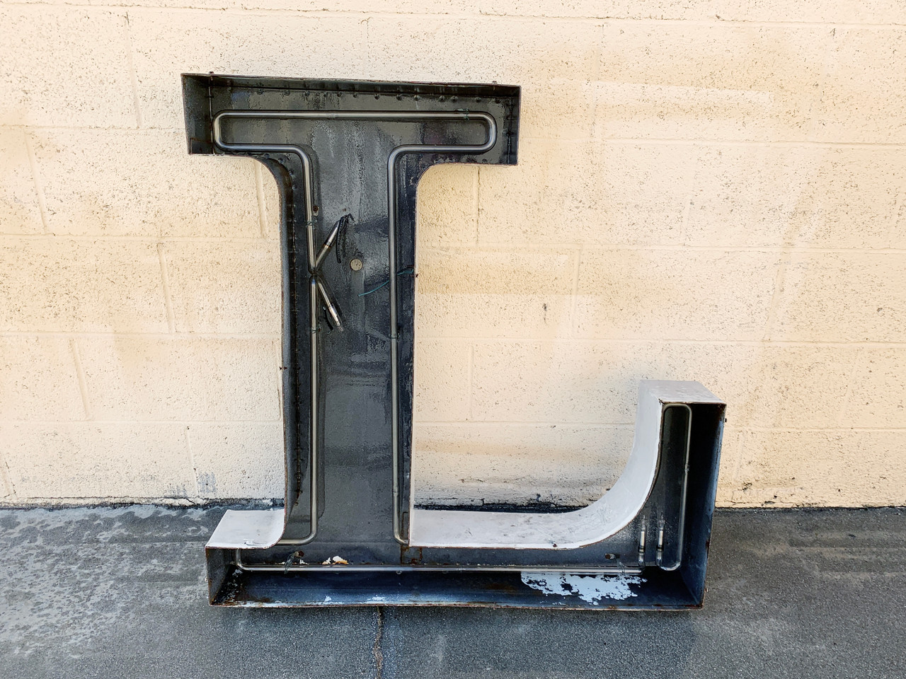 Jumbo Mid Century Channel Letter L, Free U.S. Shipping - Rehab Vintage  Interiors