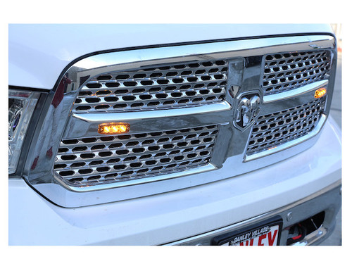 Buyers 8892230 - Ultra-Thin 3.5 Inch 3-LED Amber Strobe Light with 12 Flash Patterns, SAE J595 Class 1 Certified