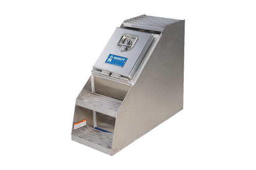 Merritt 488 - Aluminum Saddle Box Single Door Smooth Finish with Step