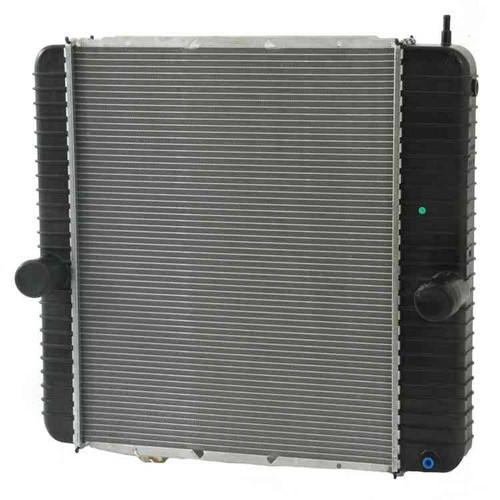 American Radiator 559328A - Radiator for International / Ford, 2004-2007 Ford F650, F750, 2002-2007 T'l 3000, 3600, 3800, 4100-460
