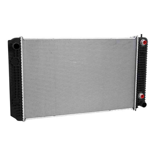 American Radiator 558642A - Radiator for Chevy GMC, 2007-2009 Topkick, 6000, 7000, 8000 with 8.1L Gas, 6.6L, 7.2L, 7.8L Diesel Engines