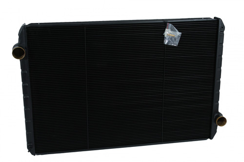 557121-3 INTERNATIONAL NAVISTAR 3 ROW RADIATOR: 2000, 2500, 2600, 5000, 5500, 5500I, 5600, 5600I, 5900, 5900I