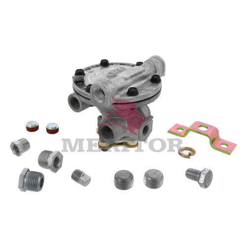 Euclid RSL110207 - Genuine Sealco 3-Port Relay Valve for Tractors & Straight Trucks, 1/2" Reservoir, 3/8" Delivery & Control Ports, 5.5 PSI Crack Pressure