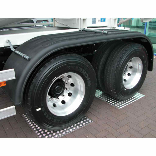 TFEN-F26 133" POLY 3 RIBBED FULL FENDERS WITH ROLLED EDGE